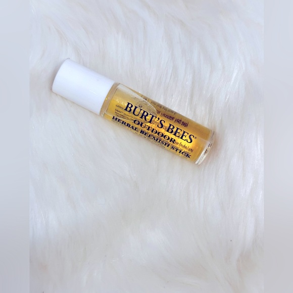 Burt’s Bee’s Outdoors Herbal Blemish Oil Sticks 7.5 ml - Picture 1 of 16